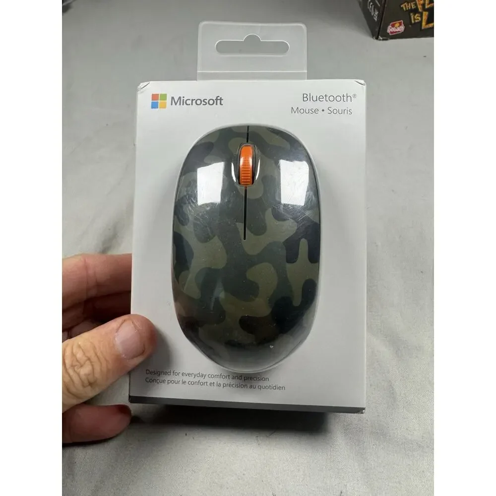 Microsoft Bluetooth Mouse Camo Green Wireless Mouse NIB Windows Compatible